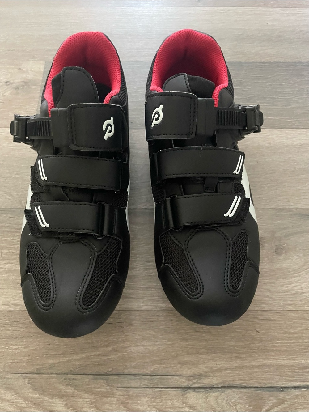 Womens Peloton Cycling Shoes Size 8/39